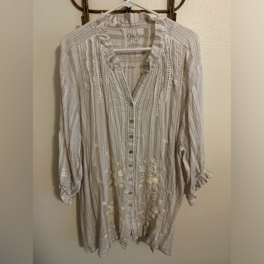 Kyla Seo 2x embroidered tunic - Handmade